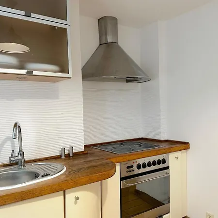 Deer - 5 Minutes To Molo & Seaside Homestay Sopot